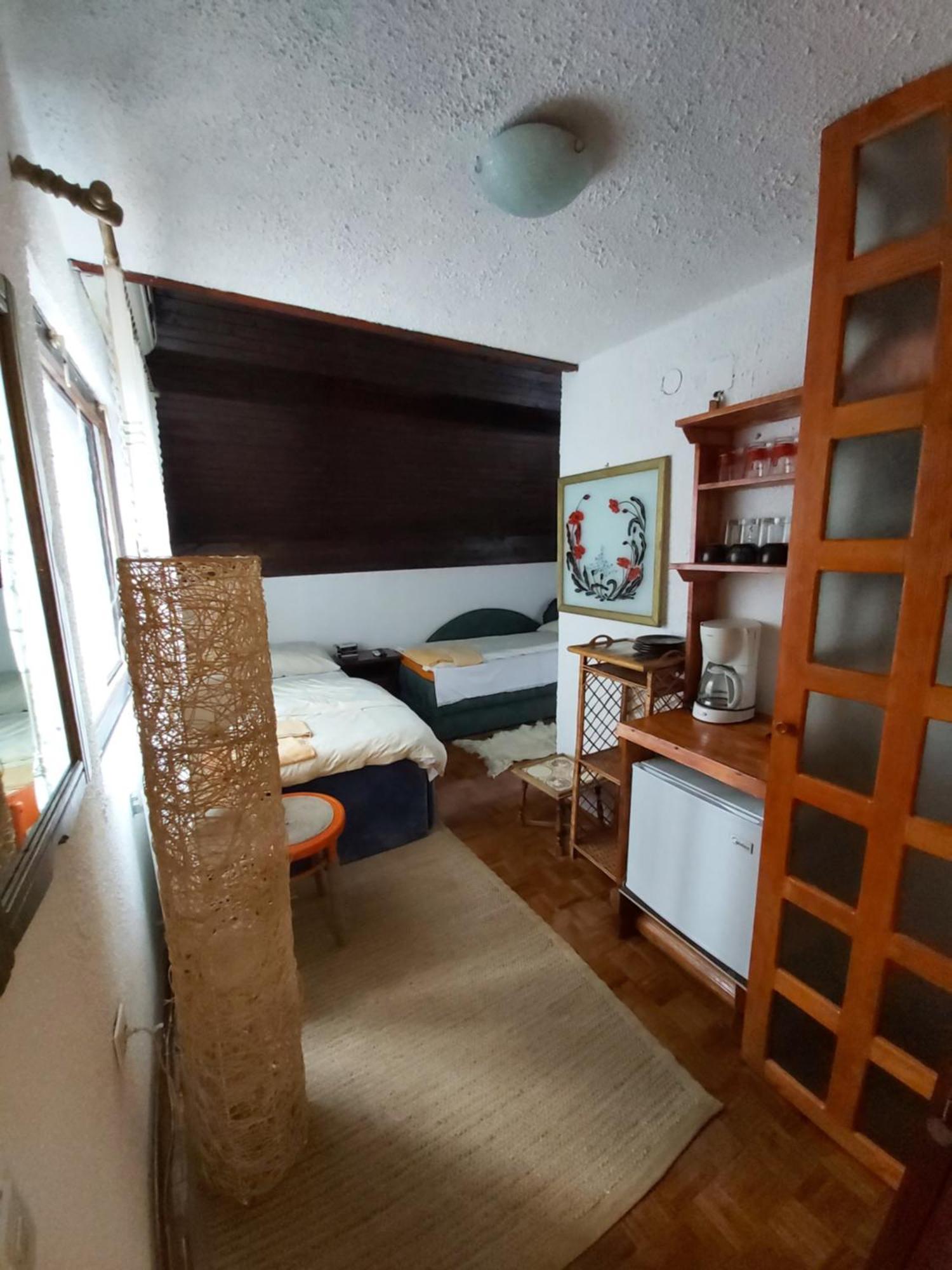 Guesthouse Bajka Vinci Cameră foto