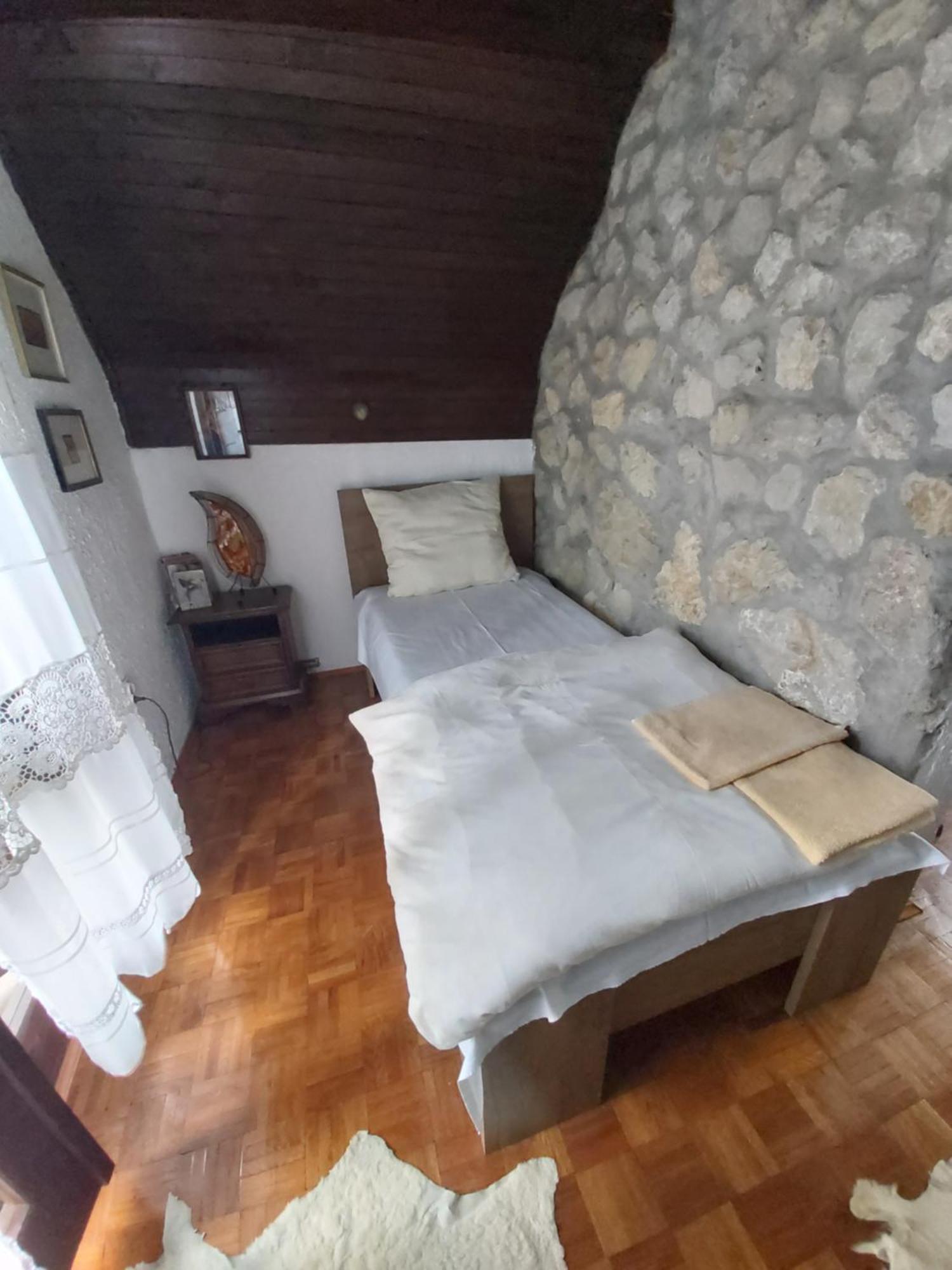 Guesthouse Bajka Vinci Cameră foto